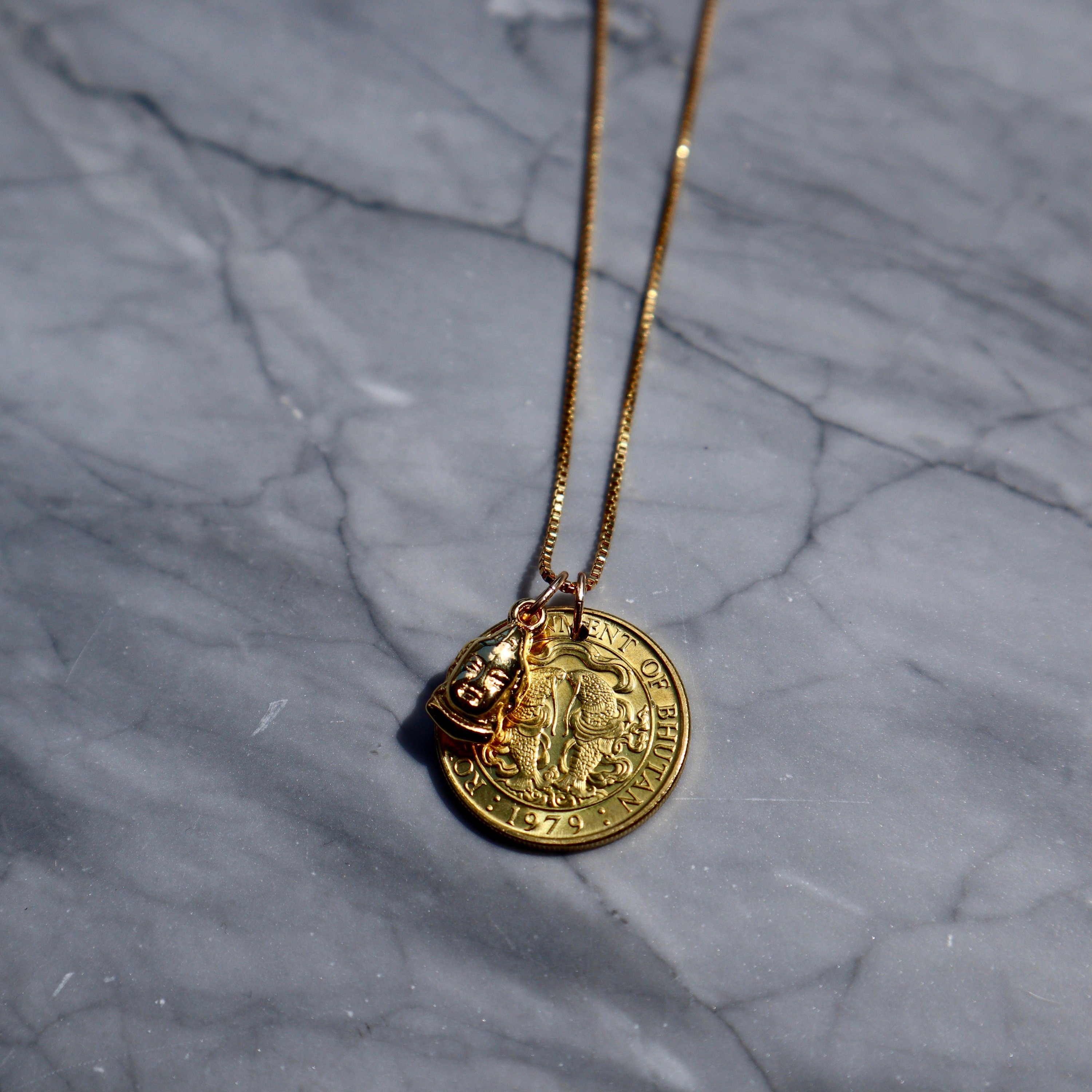 Bhutan 10 Chhertum + Buddha Pendant